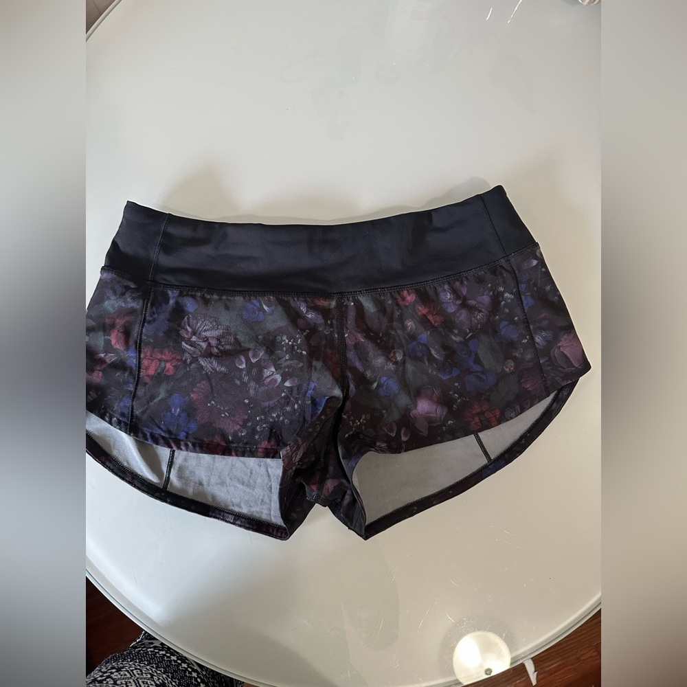 Lululemon Athletica Women's Dark Floral Athletic Shorts - Picture 4 of 4